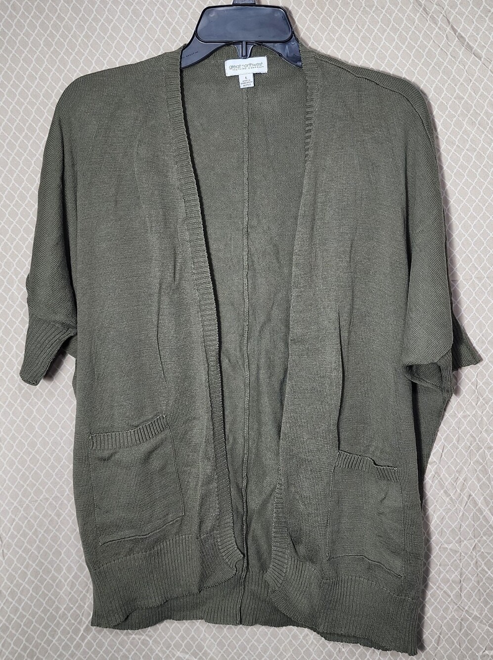 Great Northwest Clothing Co. Olive Green Short Sleeve Open Front Cardigan Large